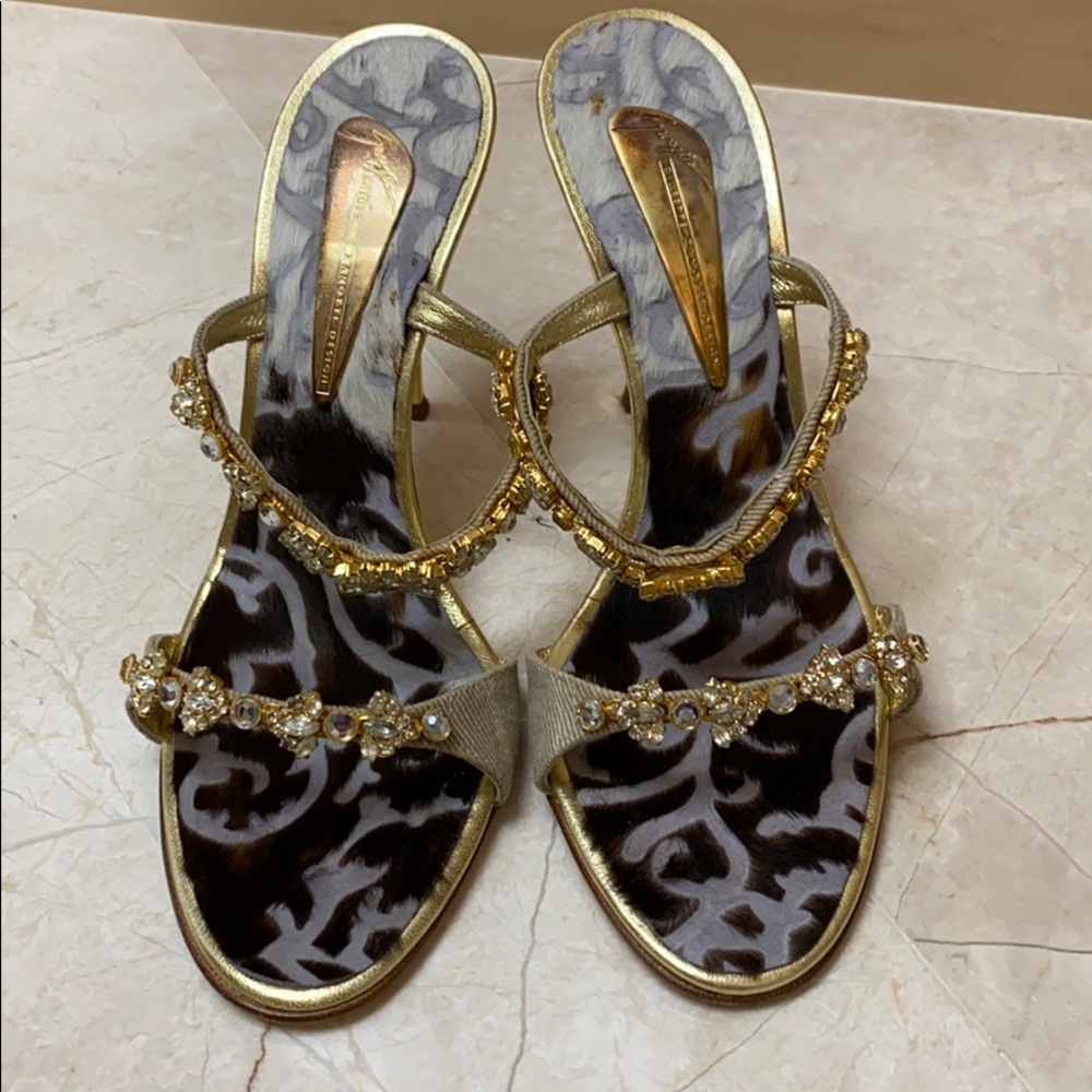 Giuseppe zanotti tan sandals gold heel & crystals